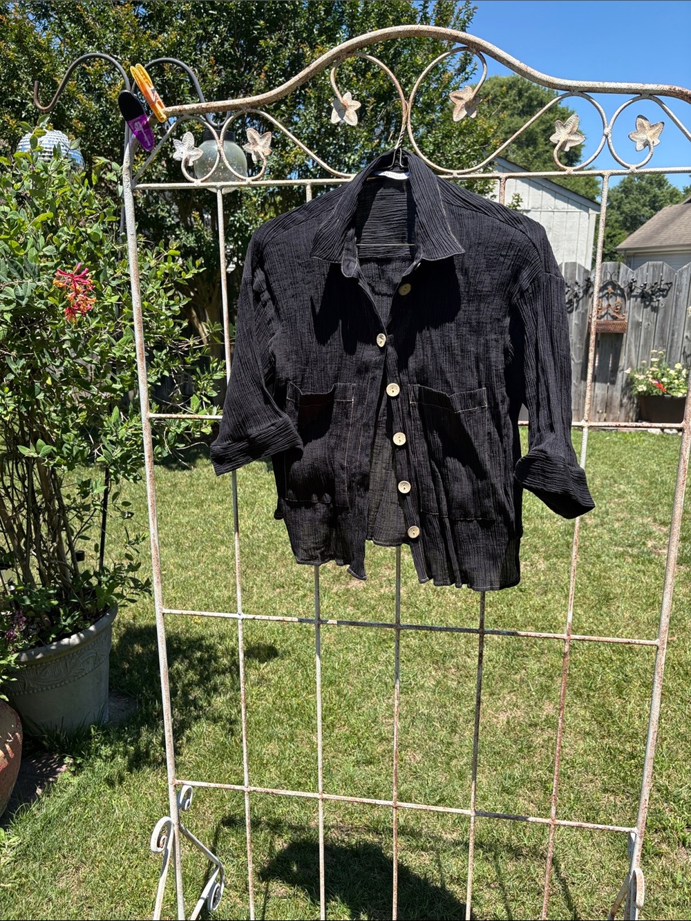 Zara Black Casual Button-Front women’s shirt